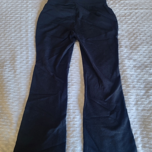 Kids Yoga Pants - Picture 6 of 6